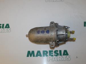 Usagé Boîtier de filtre carburant Fiat Doblo Cargo (263) 1.6 D Multijet Prix € 50,00 Règlement à la marge proposé par Maresia Parts