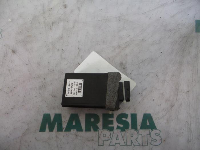 Usagé Ordinateur divers Citroen C8 (EA/EB) 2.2 HDi 16V Prix € 30,00 Règlement à la marge proposé par Maresia Parts