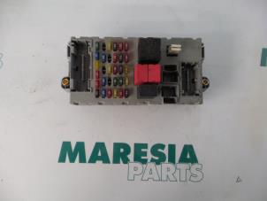 Usados Caja de fusibles Fiat Doblo (223A/119) 1.2 Precio € 40,00 Norma de margen ofrecido por Maresia Parts