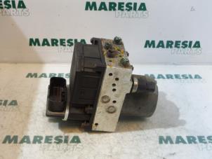 Usagé Pompe ABS Citroen C8 (EA/EB) 2.2 HDi 16V Prix € 210,00 Règlement à la marge proposé par Maresia Parts