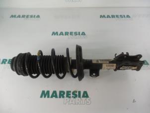 Used Front shock absorber rod, right Fiat Grande Punto (199) 1.4 Price € 35,00 Margin scheme offered by Maresia Parts
