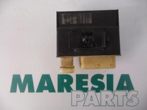 Used Glow plug relay Peugeot Partner (GC/GF/GG/GJ/GK) 1.6 HDI 75 16V Price € 19,90 Margin scheme offered by Maresia Parts
