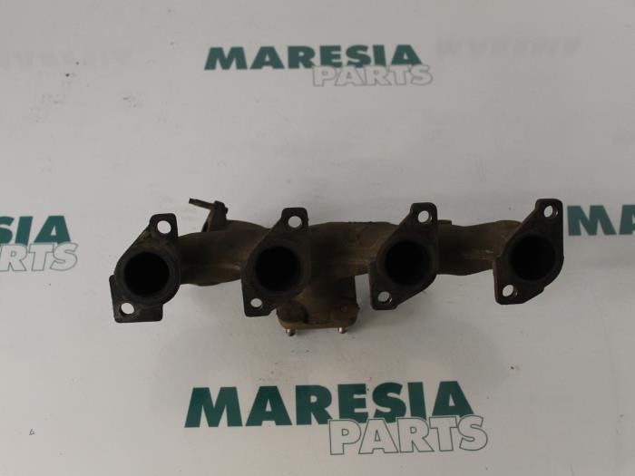Gebrauchte Abgaskrümmer Peugeot Expert (222/224) 2.0 HDi 90 Preis € 60,50 Mit Mehrwertsteuer angeboten von Maresia Parts