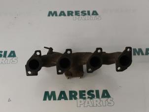 Used Exhaust manifold Peugeot Expert (222/224) 2.0 HDi 90 Price € 60,50 Inclusive VAT offered by Maresia Parts