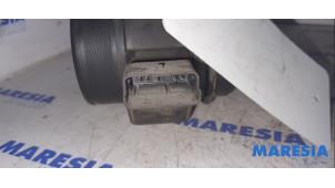 Luftflödesmätare från en Citroën C8 (EA/EB) 2.2 HDi 16V 2004