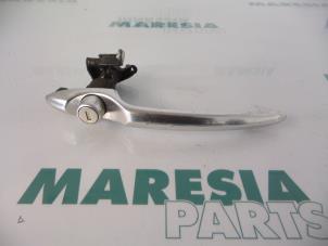 Used Front door handle 4-door, right Alfa Romeo 156 Sportwagon (932) 2.0 Twin Spark 16V Price € 25,00 Margin scheme offered by Maresia Parts