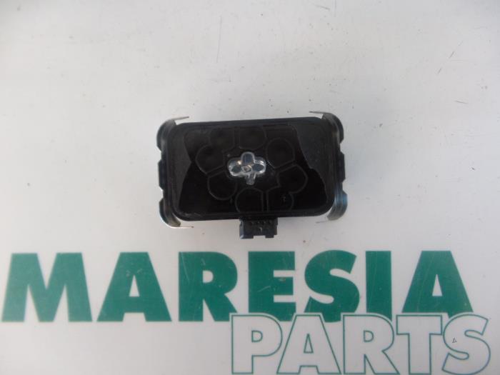 Begagnade Regnsensor Citroen C5 II Berline (RC) 2.0 16V Pris € 85,00 Marginaltabell erbjuds av Maresia Parts