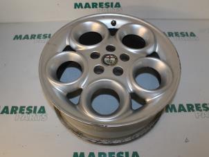 Używane Obrecz Alfa Romeo 156 Sportwagon (932) 2.0 Twin Spark 16V Cena € 85,00 Procedura marży oferowane przez Maresia Parts