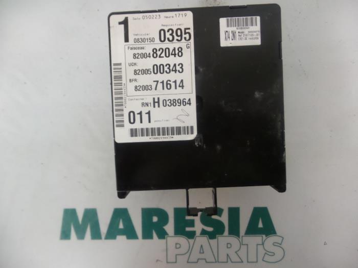 Used Computer, miscellaneous Renault Laguna II Grandtour (KG) 2.0 16V Price € 105,00 Margin scheme offered by Maresia Parts