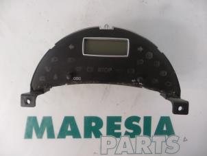 Gebrauchte Anzeige Innen Peugeot 807 2.0 16V Preis € 20,00 Margenregelung angeboten von Maresia Parts