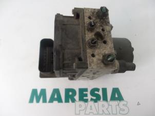 Used ABS pump Peugeot 807 2.0 16V Price € 183,75 Margin scheme offered by Maresia Parts