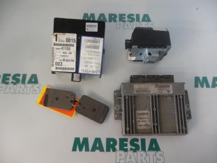 Used Engine management computer Renault Laguna II Grandtour (KG) 1.6 16V Price € 210,00 Margin scheme offered by Maresia Parts