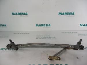 Used Wiper mechanism Citroen C3 (FC/FL/FT) 1.4 Price € 25,00 Margin scheme offered by Maresia Parts