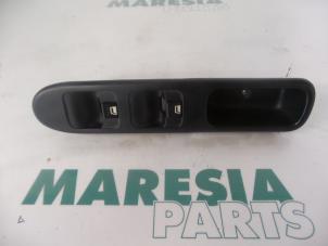 Used Multi-functional window switch Peugeot 307 (3A/C/D) 1.6 16V Price € 25,00 Margin scheme offered by Maresia Parts