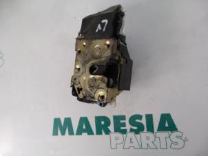 Used Door lock mechanism 4-door, front left Citroen C5 I Break (DE) 2.2 HDi 16V FAP Price € 25,00 Margin scheme offered by Maresia Parts
