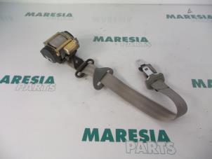 Used Rear seatbelt, right Renault Scénic I (JA) 1.9 dCi Price € 40,00 Margin scheme offered by Maresia Parts
