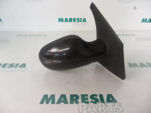 Used Wing mirror, right Renault Scénic I (JA) 1.9 dCi Price € 20,00 Margin scheme offered by Maresia Parts