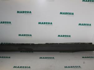 Used Rear bumper component, central Fiat Ducato (250) Price € 60,50 Inclusive VAT offered by Maresia Parts
