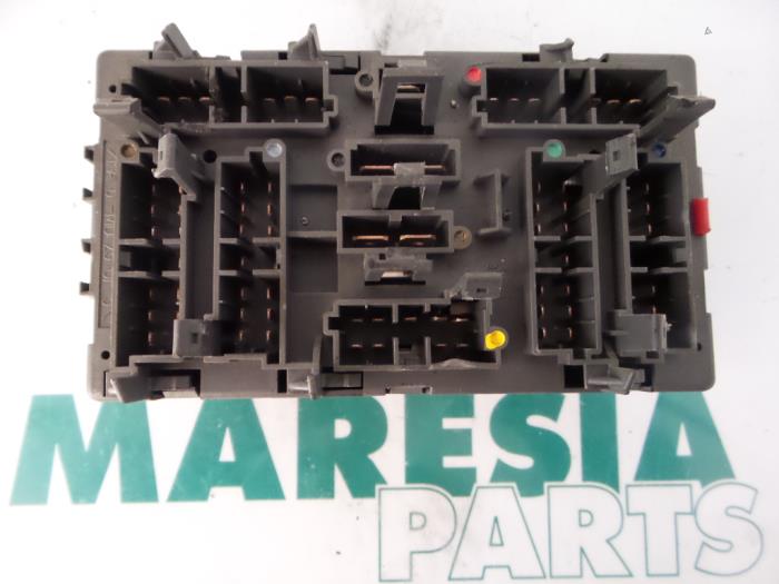 used fiat ulysse (220) 2 0 i e s,el fuse box m04563212431 Fiat Ulysse Malaysia fuse box from a fiat ulysse (220) 2 0 i e s,el 1998