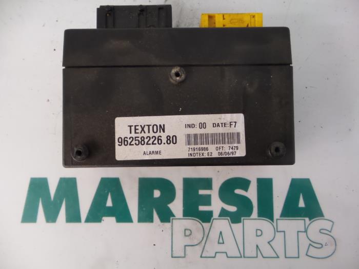Usagé Ordinateur divers Fiat Ulysse (220) 2.0 i.e. S,EL Prix € 35,00 Règlement à la marge proposé par Maresia Parts