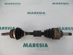 Usagé Cardan gauche (transmission) Alfa Romeo 156 (932) 2.0 Twin Spark 16V Prix € 50,00 Règlement à la marge proposé par Maresia Parts
