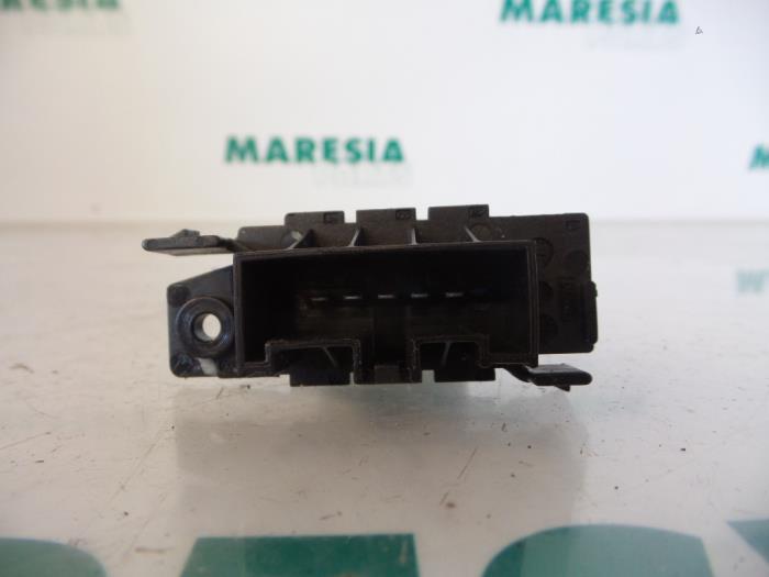 Heater resistor Citroen Berlingo 1.6 Hdi 75 6480550