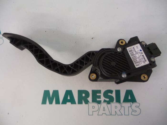 Gebrauchte Gaspedalposition Sensor Renault Laguna III Estate (KT) 2.0 16V Preis € 50,00 Margenregelung angeboten von Maresia Parts
