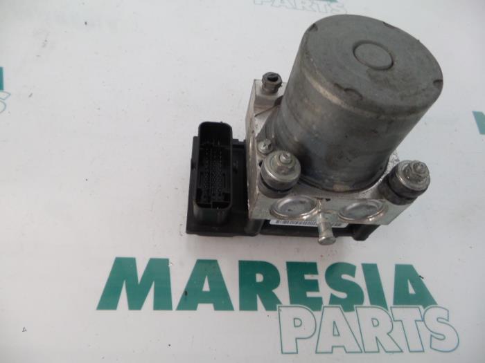 ABS Pumpe Fiat Scudo (270), 2007 / 2016 2.0 D Multijet, Bus, Diesel, 1.997cc, 88kW (120pk), FWD, DW10UTED4; RHK, 2007-01 / 2016-07, 270KXC; 270XXC (Gebraucht)
