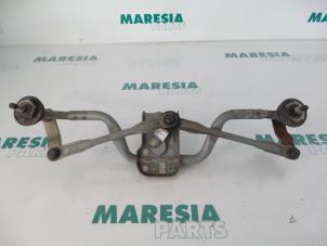 Used Wiper mechanism Fiat Scudo (270) 2.0 D Multijet Price € 48,40 Inclusive VAT offered by Maresia Parts