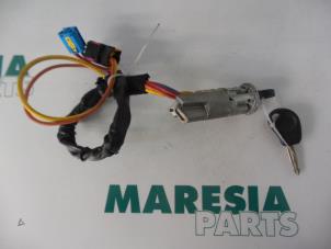 Used Ignition lock + key Citroen Xsara Coupé (N0) 1.6 16V Price € 45,00 Margin scheme offered by Maresia Parts