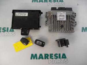 Usagé Ordinateur gestion moteur Renault Clio III Estate/Grandtour (KR) 1.5 dCi FAP Prix € 262,50 Règlement à la marge proposé par Maresia Parts
