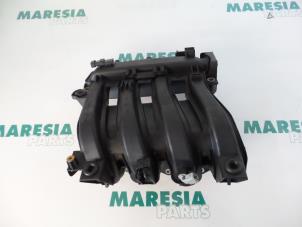 Used Intake manifold Renault Clio II (BB/CB) 1.2 16V Price € 50,00 Margin scheme offered by Maresia Parts
