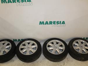 Used Set of sports wheels Renault Laguna III Estate (KT) 2.0 16V Price € 315,00 Margin scheme offered by Maresia Parts
