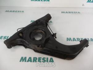 Used Lower wishbone, rear right Peugeot 607 (9D/U) 2.2 16V Price € 75,00 Margin scheme offered by Maresia Parts