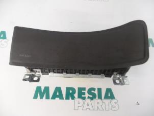 Used Knee airbag, left Alfa Romeo 159 Sportwagon (939BX) 2.2 JTS 16V Price € 90,00 Margin scheme offered by Maresia Parts