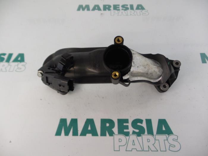 Gebrauchte Ansaugbrugge Peugeot 208 I (CA/CC/CK/CL) 1.6 e-HDi FAP Preis € 50,00 Margenregelung angeboten von Maresia Parts