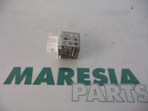 Used Heater resistor Peugeot 206 (2A/C/H/J/S) 1.4 XR,XS,XT,Gentry Price € 20,00 Margin scheme offered by Maresia Parts