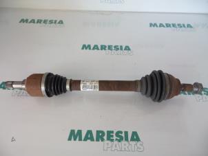Used Front drive shaft, left Peugeot 2008 (CU) 1.6 VTI 16V Price € 35,00 Margin scheme offered by Maresia Parts