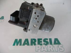 Used ABS pump Peugeot 807 2.0 16V Price € 183,75 Margin scheme offered by Maresia Parts