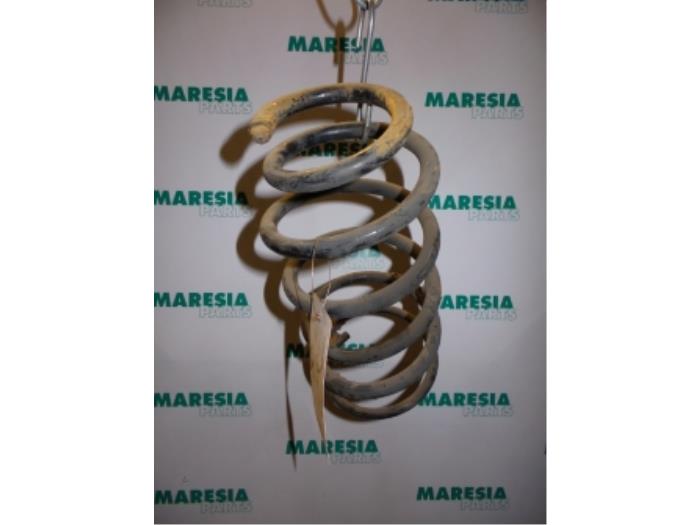 Rear coil spring from a Renault Espace (JE) 2.2 dT 12V 1997