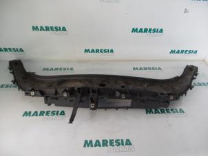 Used Lock plate Renault Scénic II (JM) 2.0 16V Price € 25,00 Margin scheme offered by Maresia Parts