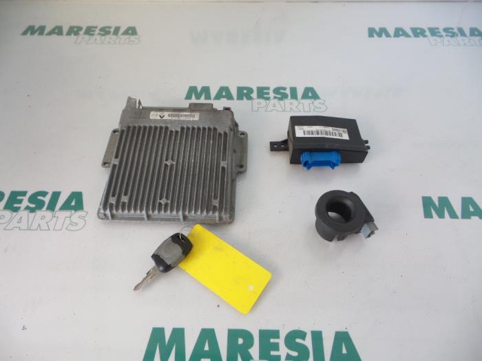 Used Engine management computer Renault Kangoo (KC) 1.2 Price € 75,00 Margin scheme offered by Maresia Parts