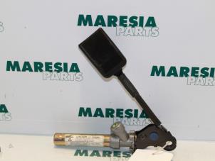 Usados Tensor de cinturón de seguridad derecha Citroen Xsara Break (N2) 1.6i 16V Precio € 25,00 Norma de margen ofrecido por Maresia Parts