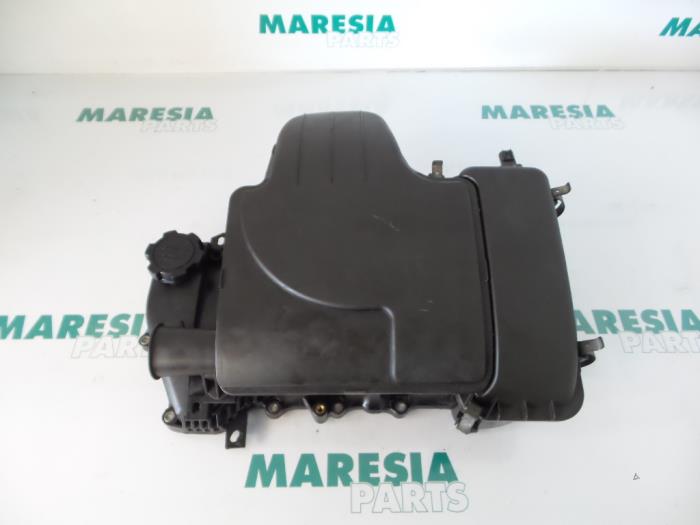 Gebrauchte Ventildeckel Peugeot 107 1.0 12V Preis € 29,99 Margenregelung angeboten von Maresia Parts