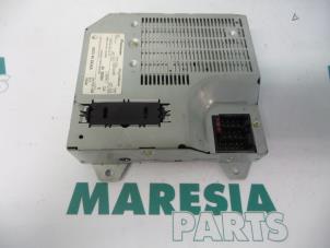 Gebrauchte Radio Renault Espace (JE) 2.0i 16V Preis € 50,00 Margenregelung angeboten von Maresia Parts
