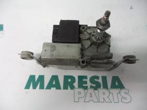 Used Rear wiper motor Renault Espace (JE) 2.0i 16V Price € 40,00 Margin scheme offered by Maresia Parts