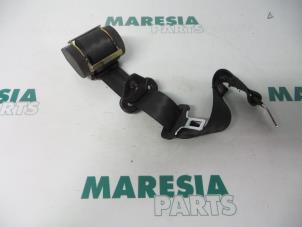 Used Rear seatbelt, left Peugeot 307 SW (3H) 1.6 16V Price € 30,00 Margin scheme offered by Maresia Parts