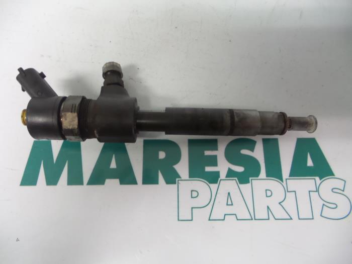 Usagé Injecteurs Fiat Doblo (223A/119) 1.9 JTD Multijet Prix € 75,00 Règlement à la marge proposé par Maresia Parts