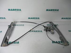 Used Window mechanism 2-door, front right Renault Clio III (BR/CR) 1.5 dCi 70 Price € 24,99 Margin scheme offered by Maresia Parts