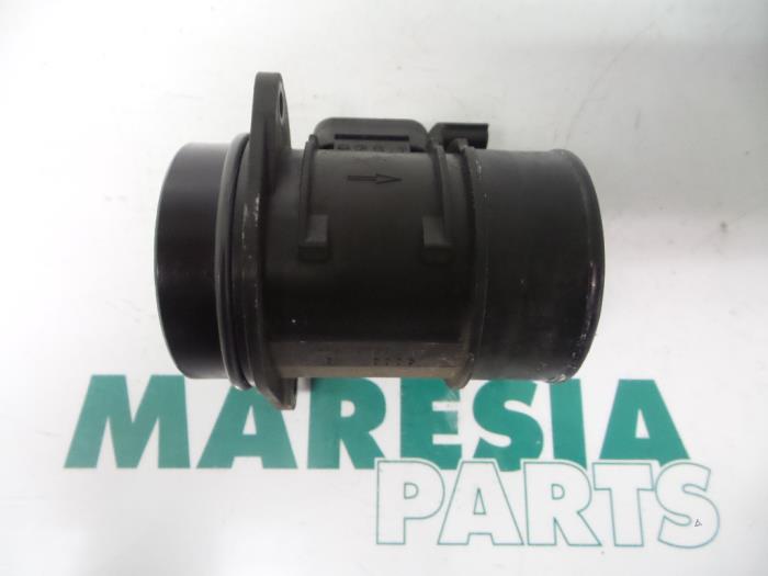 Begagnade Luftflödesmätare Renault Clio III (BR/CR) 1.5 dCi 70 Pris € 25,00 Marginaltabell erbjuds av Maresia Parts